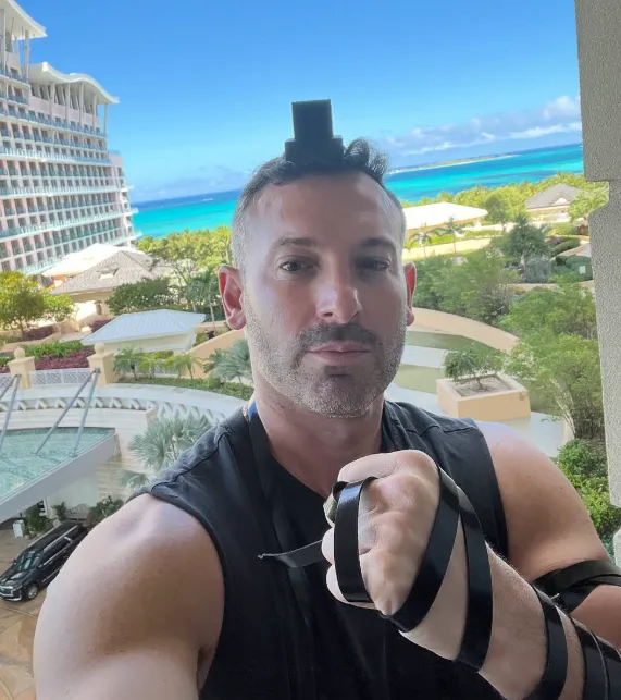 Adam Sosnick Age, Biography, Net Worth, Height, Career, Family & More