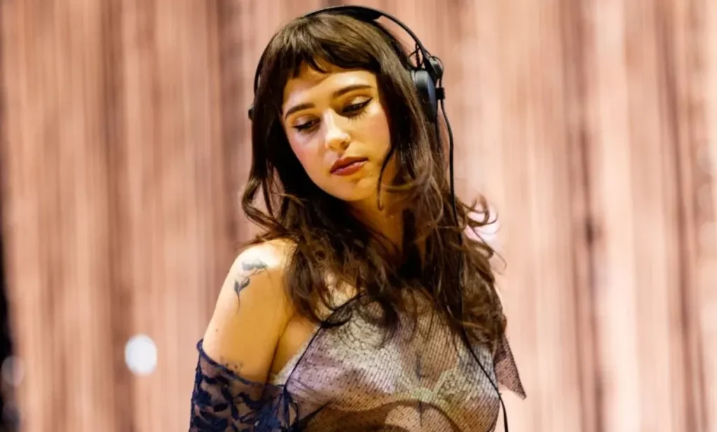 Clairo Age Revealing the Surprising Facts Behind the Indie Pop Star