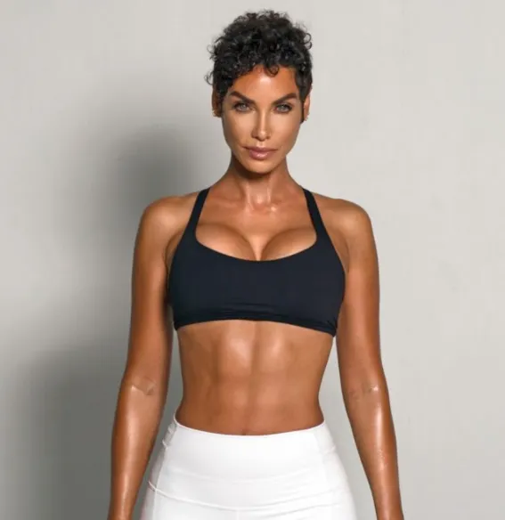 Nicole Murphy Age, Net Worth, Height, Relationship, Career & More 