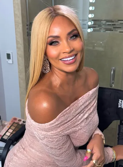 How Old Is Gizelle Bryant Age, Net Worth, Height, Career & Family