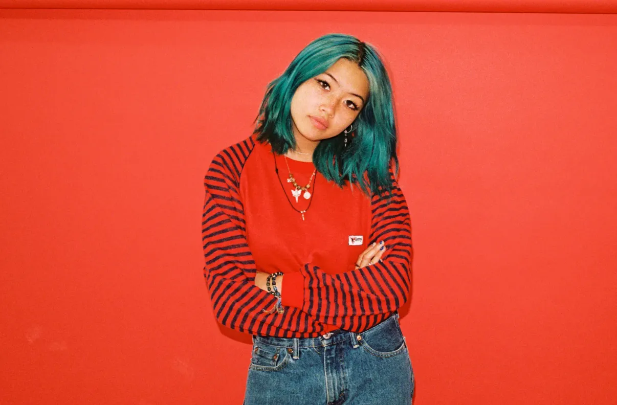 Beabadoobee Age, Biography, Career, Net Worth, Lifestyle & More (2026)