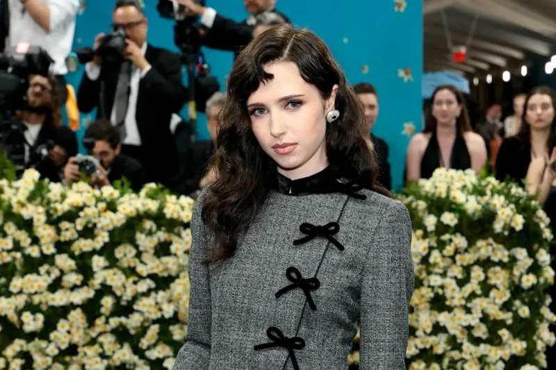 Clairo Age Revealing the Surprising Facts Behind the Indie Pop Star