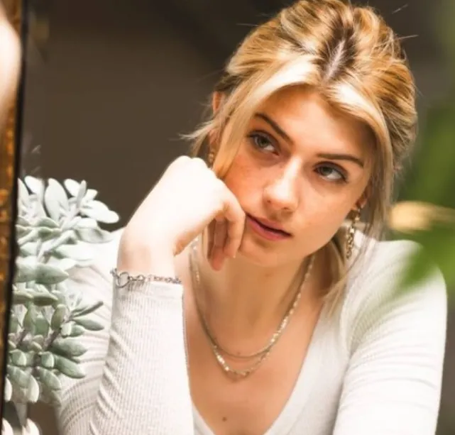 Faith Ordway Age, Biography, Net Worth, Career, Height, and Personal Life