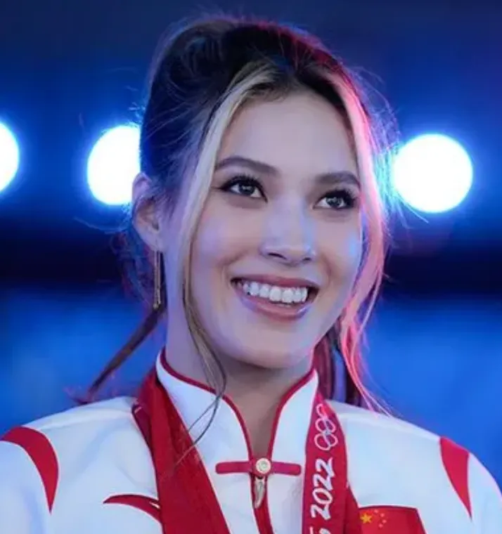 Eileen Gu Net Worth (2026) Income, Career, Lifestyle & Biography