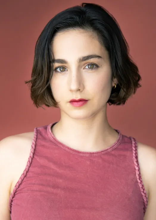Molly Ephraim Net Worth (2026) Age, Career, Income & Lifestyle